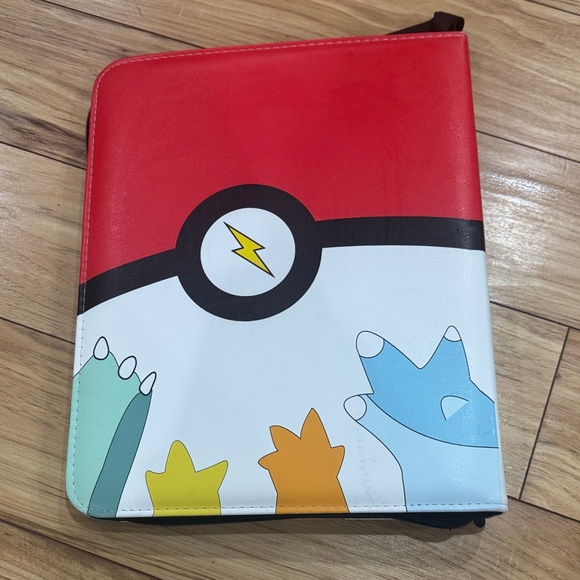 Pokémon Card Binder - Picture 3 of 4